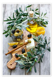 Poster Green and black olives with a bottle of olive oil